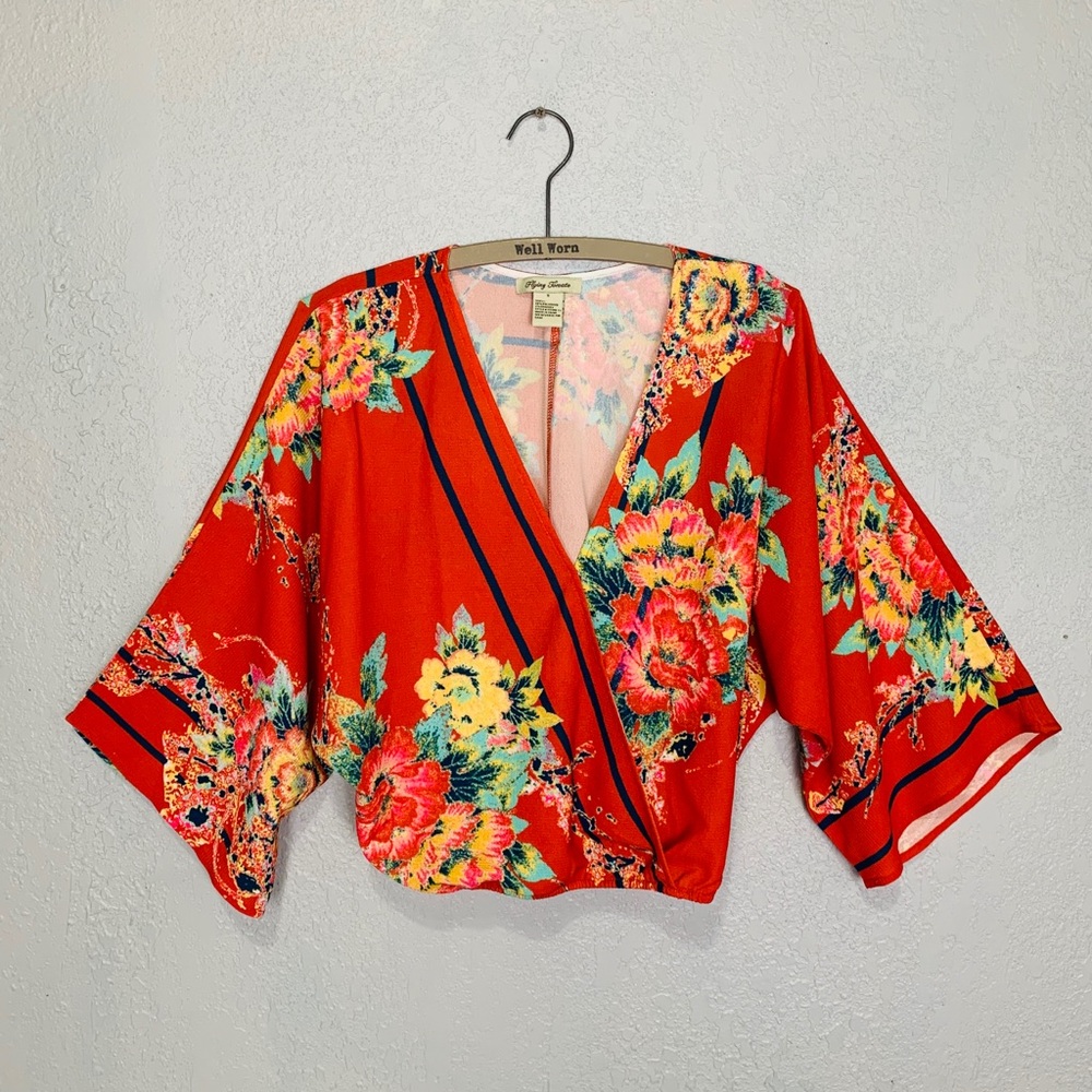 Flying Tomato Kimono sleeve v-neck floral blouse